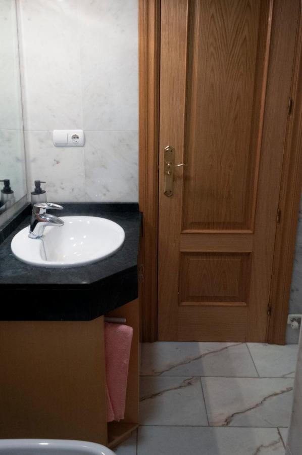 Apartamento Lardelli Apartment Granada Luaran gambar